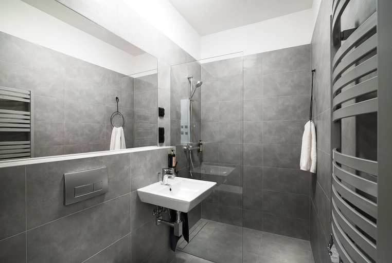 Bathroom 3, Well Well Aparthotel, Kraków City