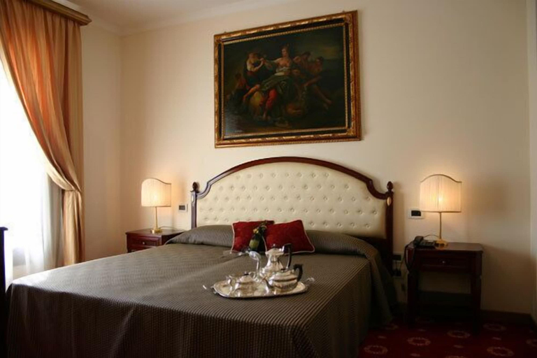 Bedroom 3, Grand Hotel Palace, Trapani