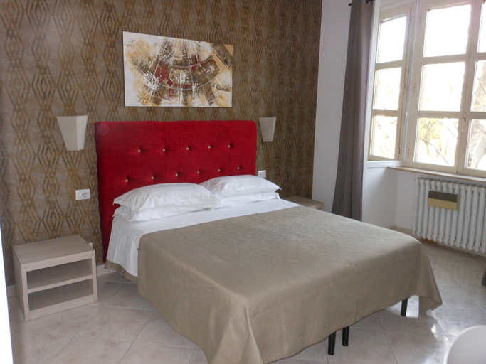 Bedroom 5, Domus Chiara al Colosseo, Roma