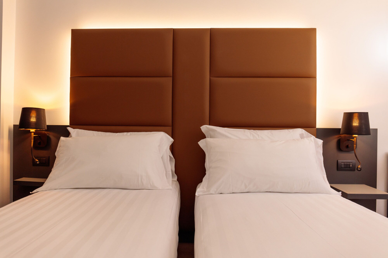 Bedroom 5, London Hotel, Milano