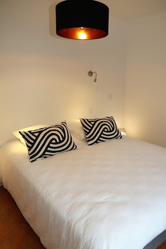 Bedroom 3, L'Argence, Aveyron