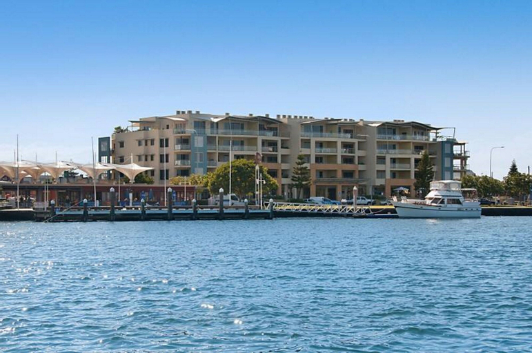 Exterior & Views 2, Riverside Holiday Apartments Ballina, Ballina