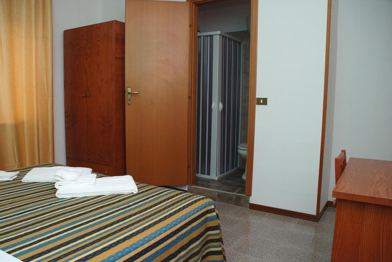 Bedroom 4, B&B Sant'Eufemia, Catanzaro