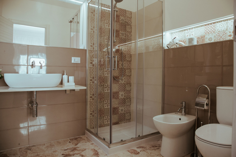 Bathroom 5, SoStanza Rooms in Catania, Catania