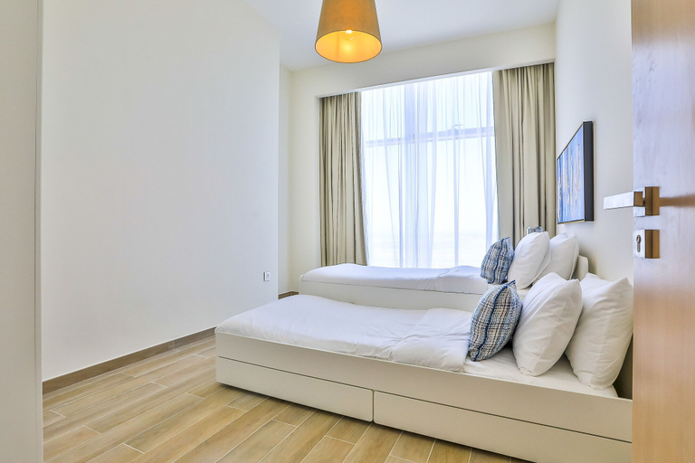 Bedroom 4, Driven Holiday Homes - Mada Residences, Dubai