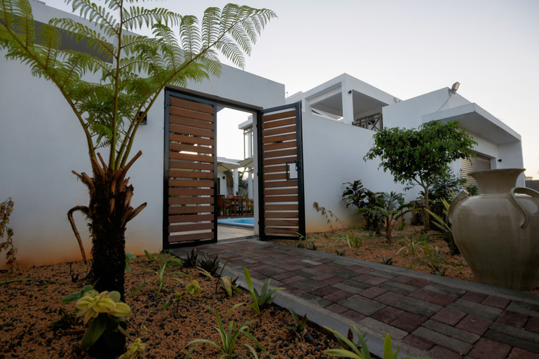 Exterior & Views 2, Villa Alizée