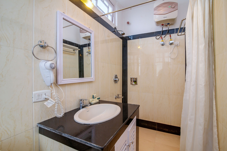 Bathroom 4, Muscatel SpringBurn - 100Mts MallRoad, Darjiling