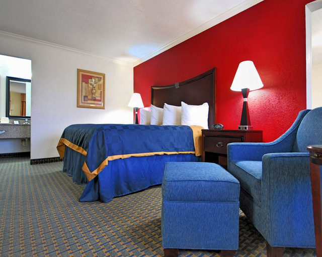 Bedroom 4, Americas Best Value Inn Kingsville, Kleberg