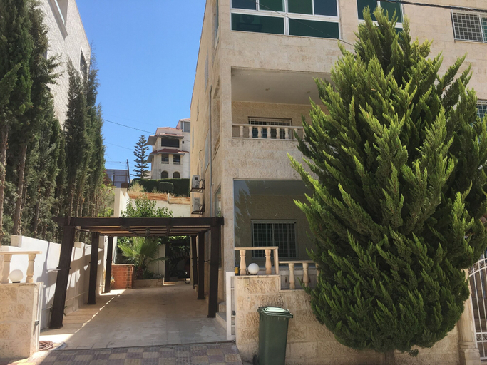 Exterior & Views 2, Dabouq luxury spaceous Apartment, Salt