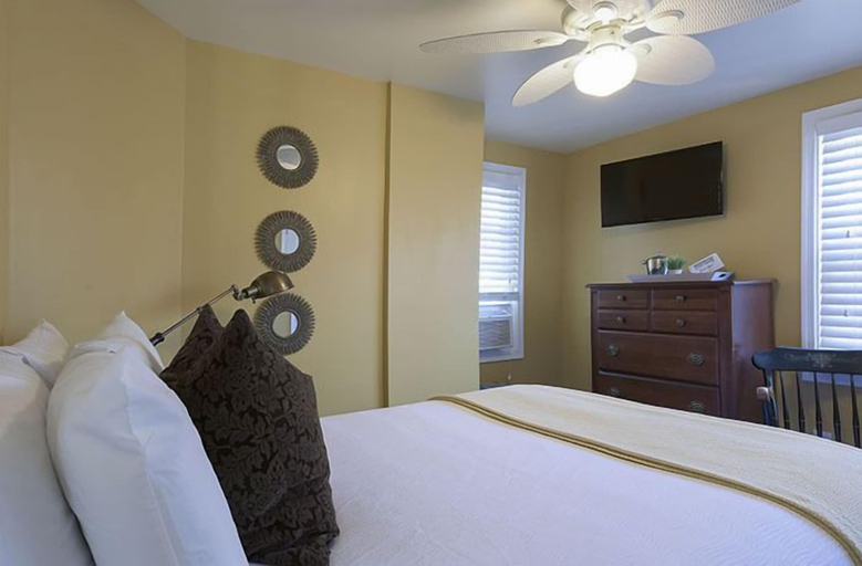 Bedroom 2, Rehoboth Guest House - Adults only, Sussex