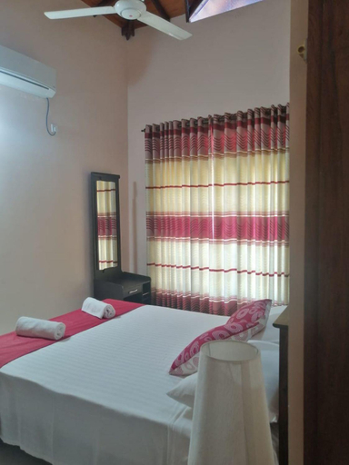 Bedroom 4, Lahiru Airport Villa, Katana