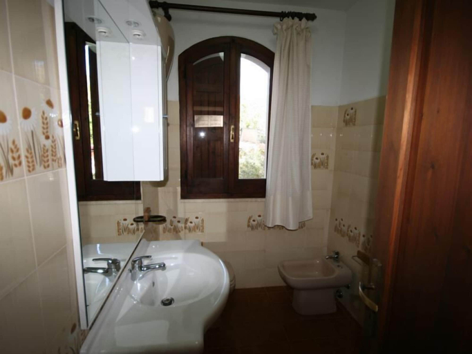 Bathroom 3, Villa Eleonora, Cagliari