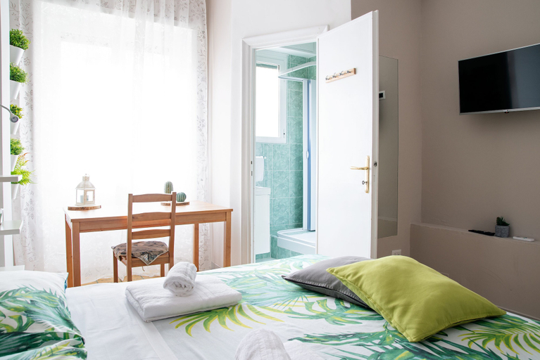 Bedroom 3, Holiday Max, Rome