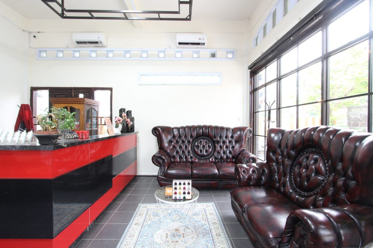 Others 5, Jaka Homestay, Rembang