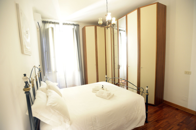 Bedroom 2, Mecenate Deluxe Colosseum, Roma