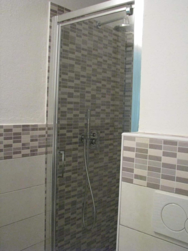 Bathroom 3, La Calata, La Spezia