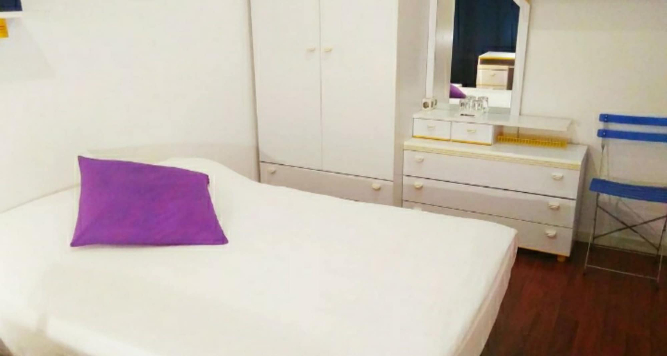 Bedroom 4, Habitacions Sant Pere Claver, Lleida