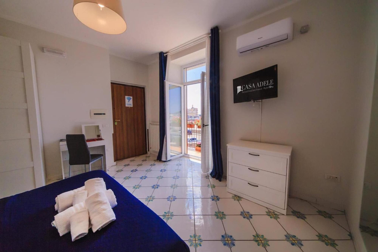 Bedroom 3, Casa Adele b&b, Napoli