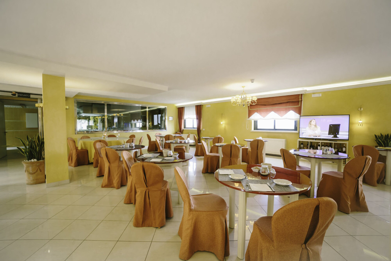 Food & Drinks 5, Hotel Federiciano, Bari