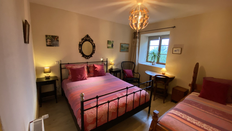 Bedroom 2, Jasserie Les Airelles, Puy-de-Dôme