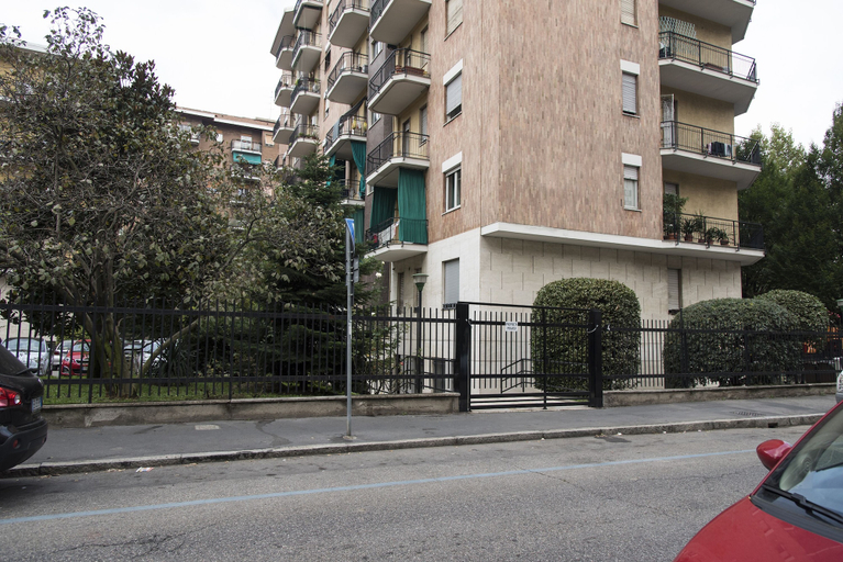 Exterior & Views, 2 Bedrooms Flat with Parking near Metro Stop, Milano
