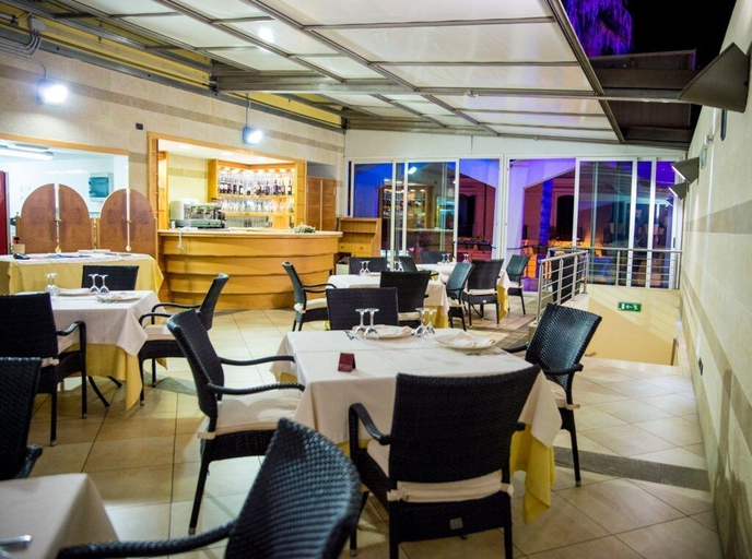 Food & Drinks 5, Grand Hotel Victoria, Reggio Di Calabria