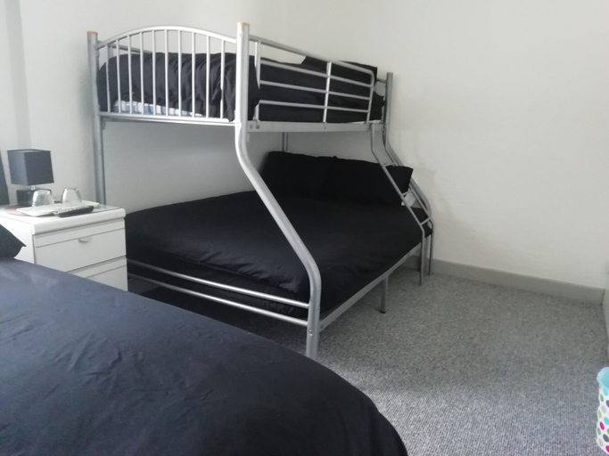 Bedroom 2, The Shining Diamond, Blackpool