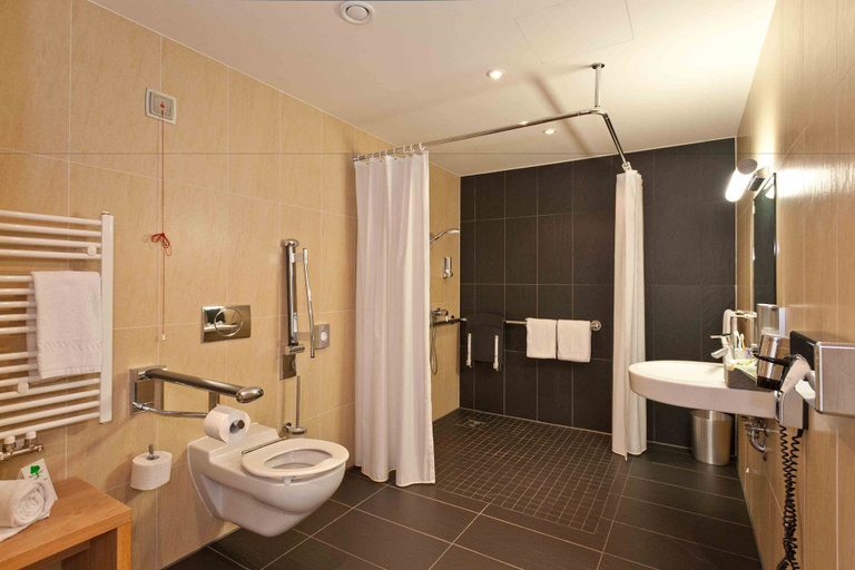 Bathroom 4, Hotel Bildungsblick, Ebersberg