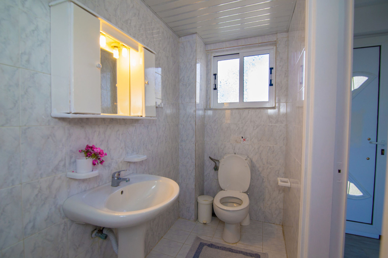 Bathroom 5, Villa Doris, Ionian Islands