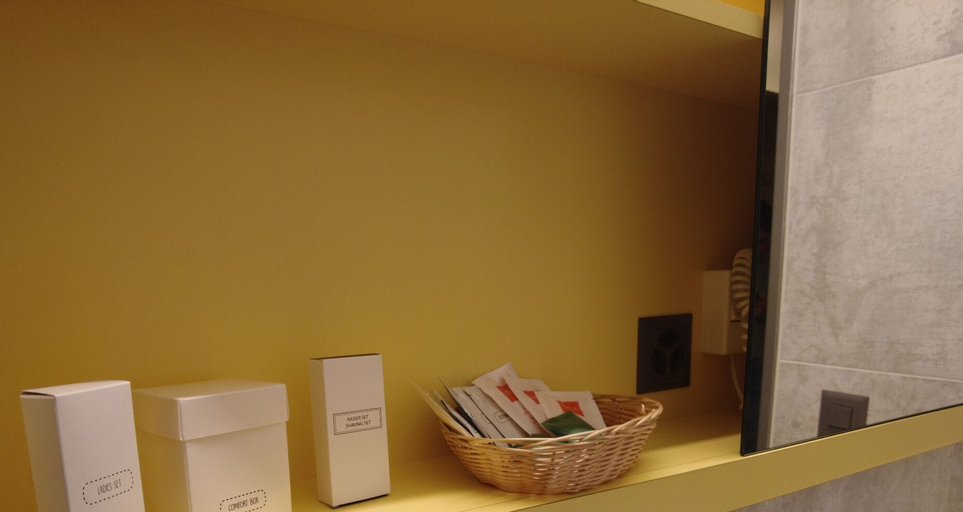 Bedroom 12