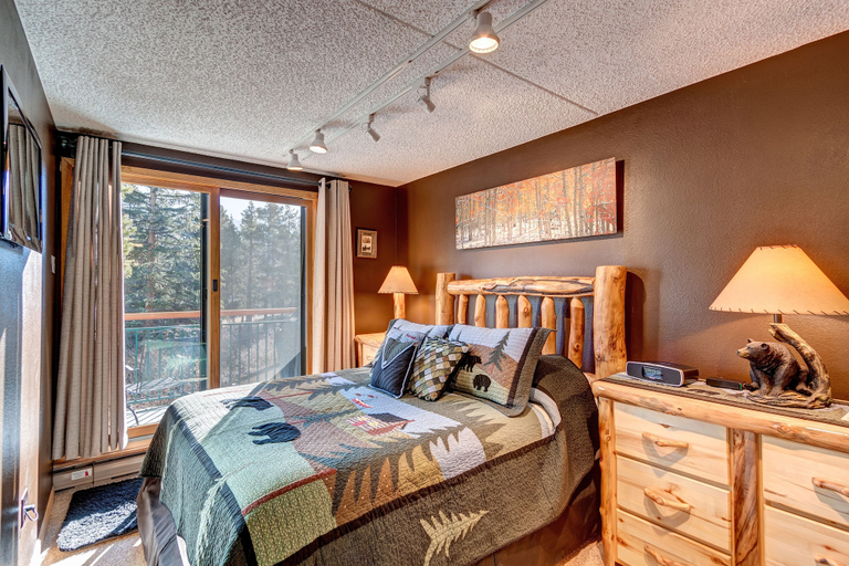 Bedroom 3, Trails End Condominiums by Great Western Lodging, Summit