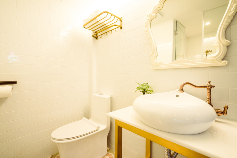 Bathroom 3, A Room Time, Kaohsiung