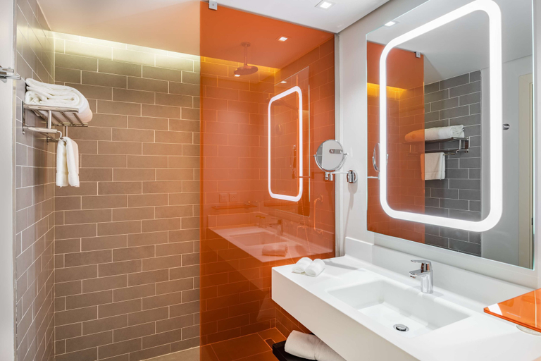 Bathroom 4, Park Inn by Radisson, Jeddah Madinah Road, Jeddah