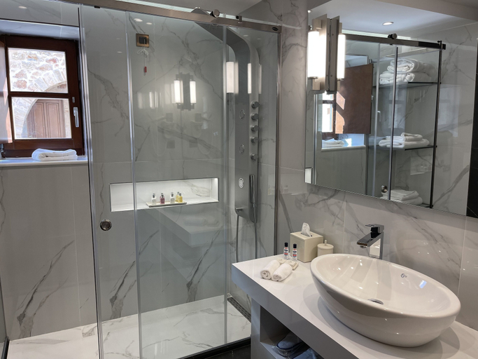 Bathroom 5, Mystras Grand Palace Resort & Spa, Peloponnese