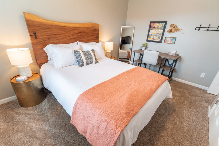 Bedroom 2, Susitna Suites, Matanuska-Susitna