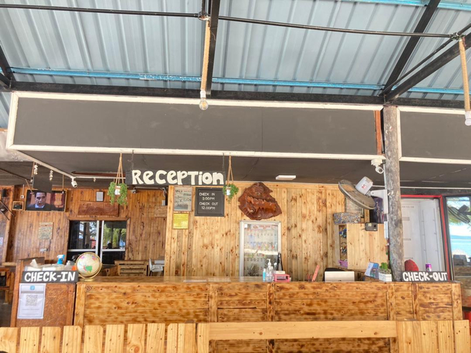 Food & Drinks 5, Kapas Coral Beach Resort, Marang