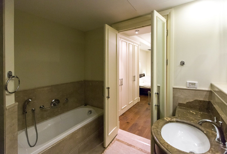 Bathroom 3, Suites WA B1 B2 - Waldorf Astoria Residences - Jerusalem-Rent, Jerusalem