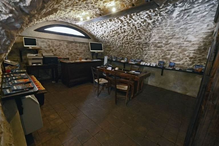 Food & Drinks 5, Robur Marsorum Albergo Diffuso, L'Aquila