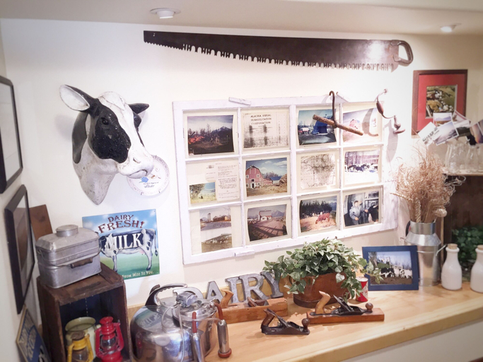 Food & Drinks 5, Pioneer Ridge B&B Inn, Matanuska-Susitna