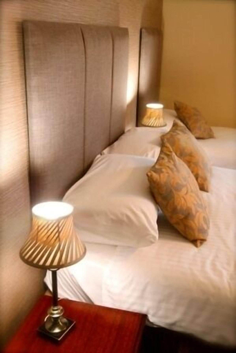 Bedroom 2, Shaw Hill Golf Resort & Spa Hotel, Lancashire
