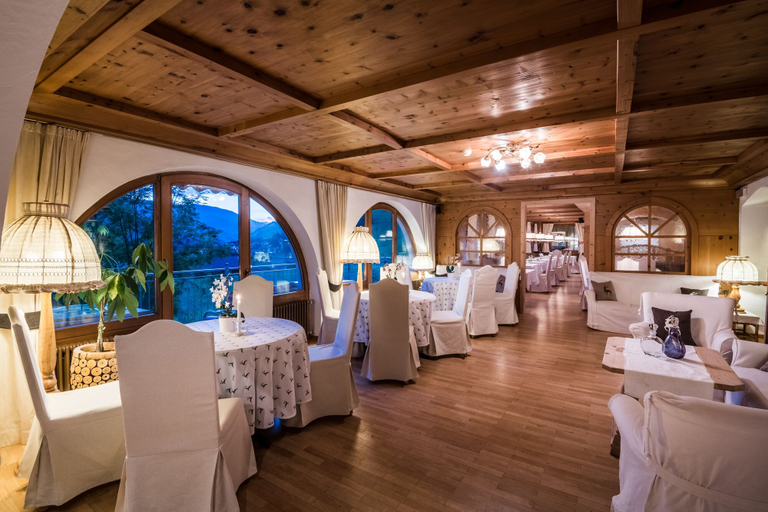Food & Drinks 5, Mareo Dolomites Hotel, Bolzano