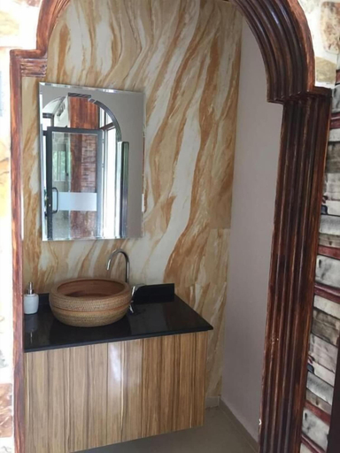 Bathroom 3, Agara Pansiyon, Yusufeli