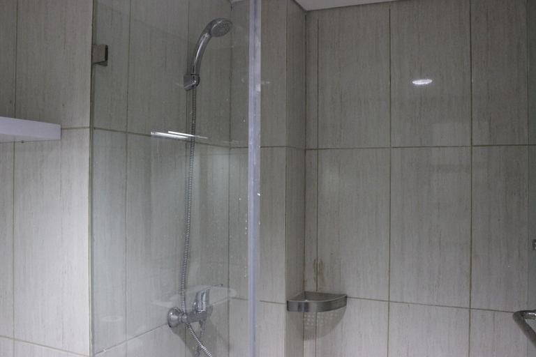 Bathroom 5, Brand New 2BR @ Tamansari La Grande Apartment Bandung, Bandung