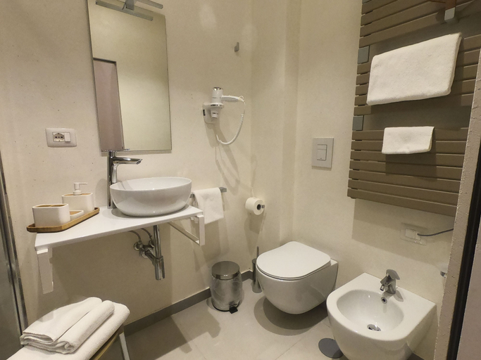 Bathroom 5, Relais Villa Montedonzelli, Napoli