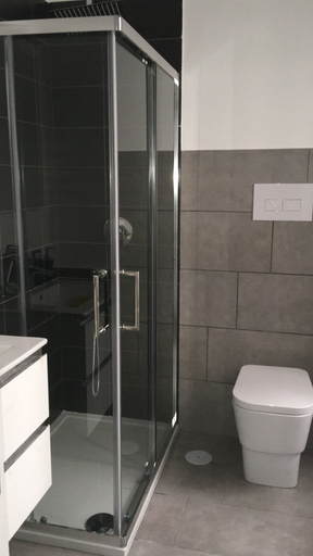 Bathroom 5, Mellos B&B, Napoli