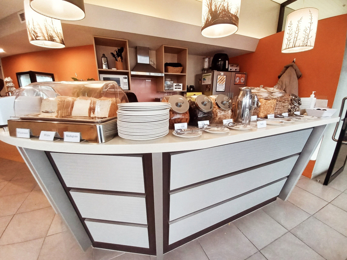 Food & Drinks 5, Quality Hotel Lincoln Green, Waitakere
