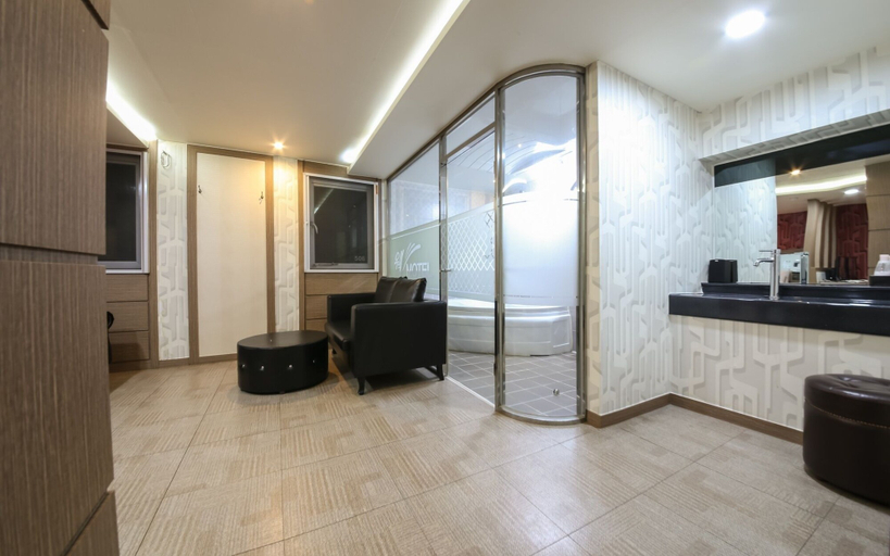 Bathroom 3, Mokpo Well Hotel, Muan
