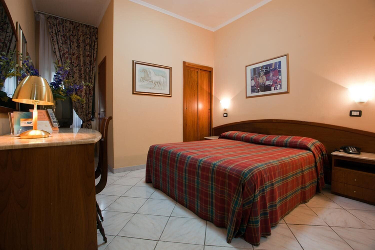 Bedroom 2, Hermitage Capua Hotel, Caserta