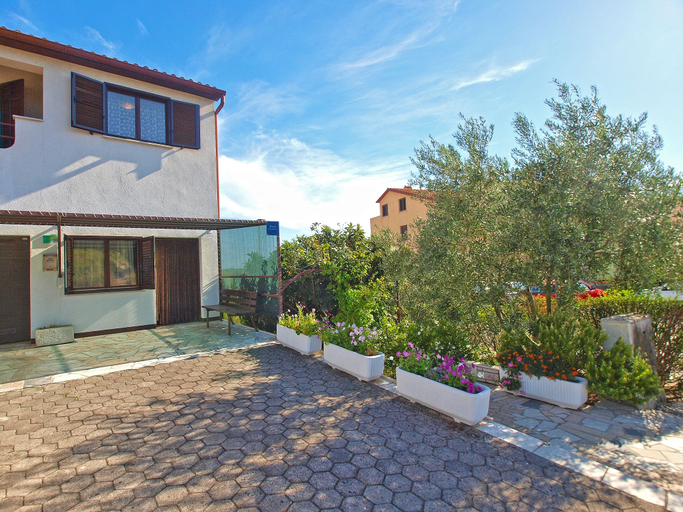 Exterior & Views 2, Apartment 1460, Pula