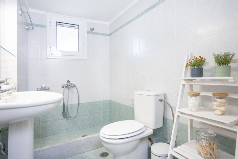 Bathroom 3, AKTI APOLLONA, South Aegean